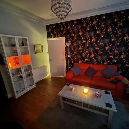 Edinburgh Two Bedroom Apartment With Free Side Street Parking 24 Hours Экстерьер фото